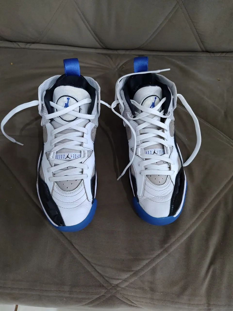 Tênis basquete Jordan Jumpman Two Trey - Foto 4