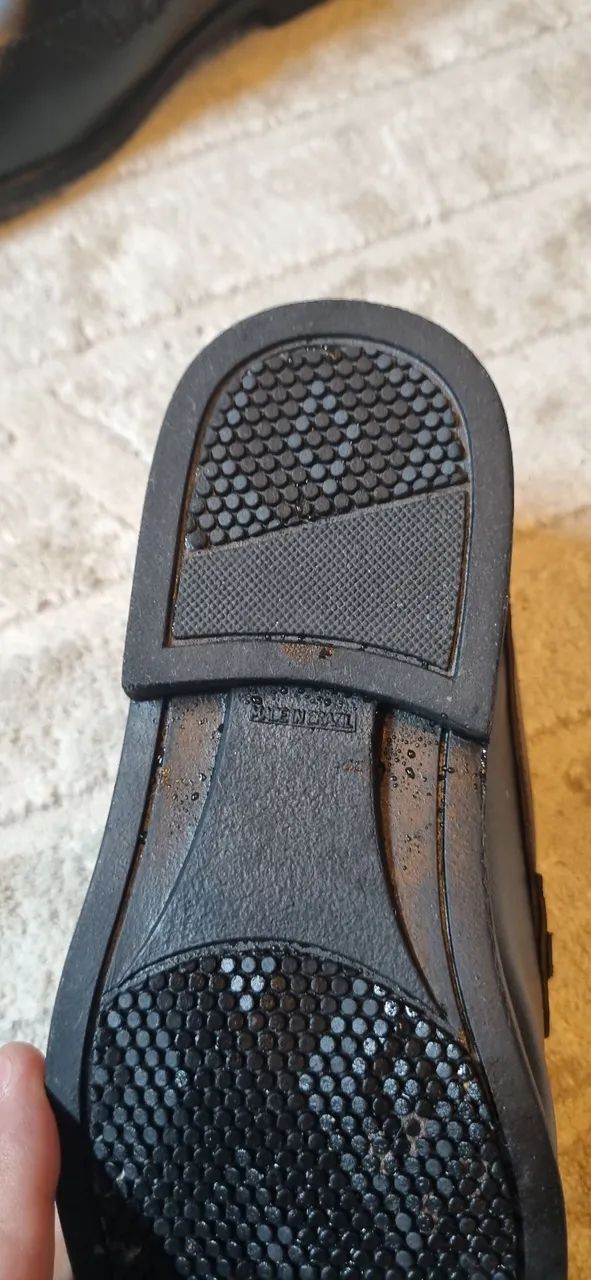 Sapato Social infantil número 32- usado apenas 1 vez - Foto 3