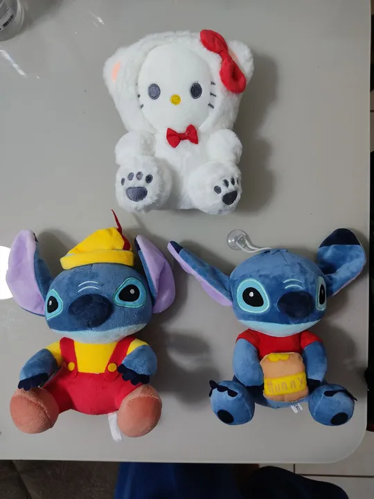 Pelúcias Stitch e Sanrio preço por unidade