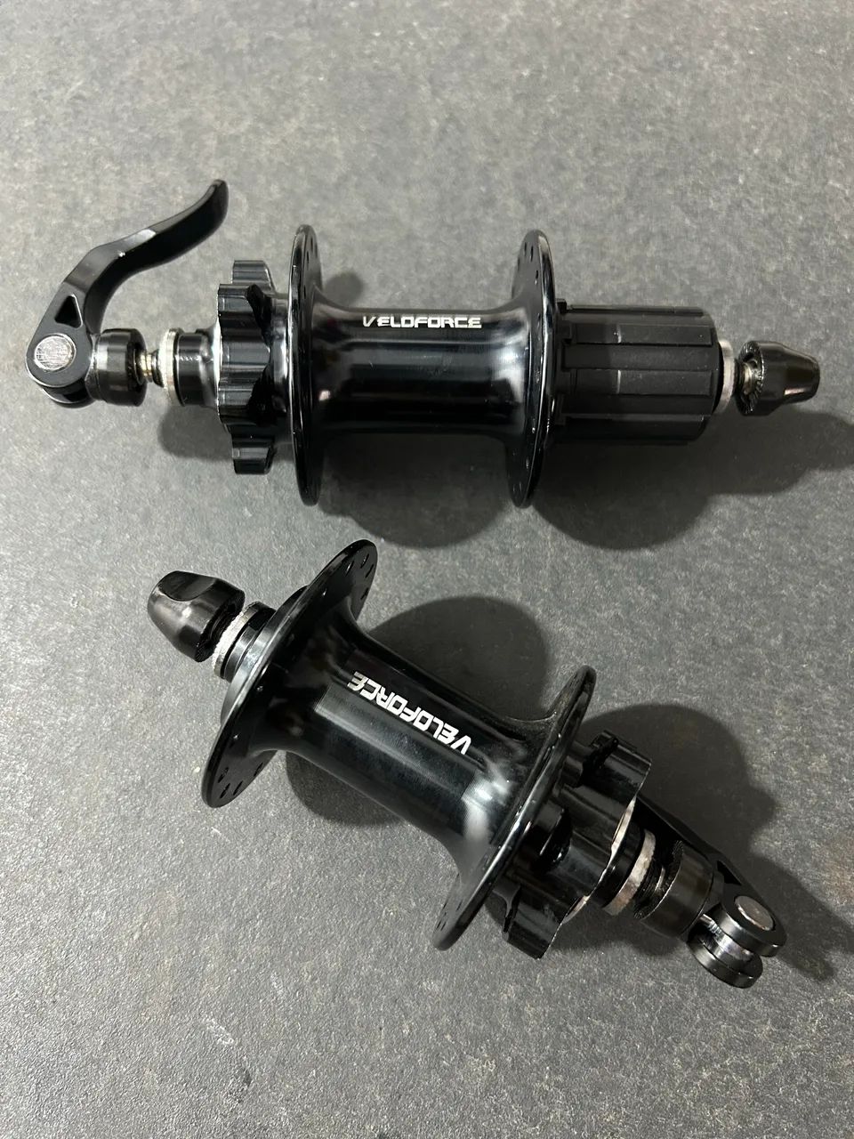 Par de cubo de rolamento K7 Veloforce 32f p/ freio a disco