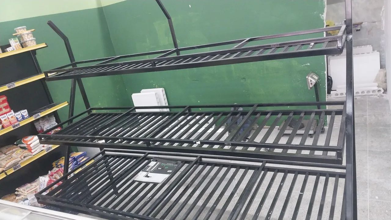 Expositor/Prateleira Metálica para Comércio