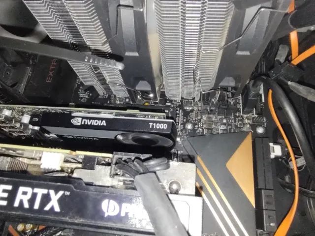 Placa de Vídeo PNY NVIDIA Quadro T1000 8GB - Estado de nova - Foto 5