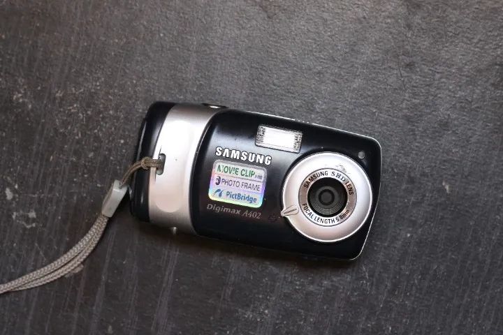 Camera Digital Cybershot Samsung  A402