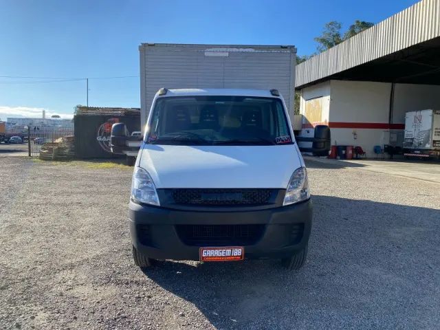 Iveco 70c17 , Baú , Plataforma Hidráulica. - Foto 2