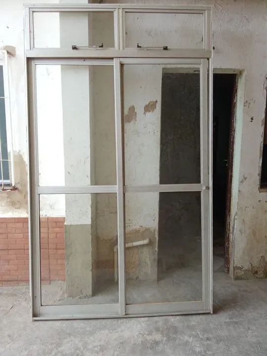Porta e janelas de Vidro e Alumínio - Usada
