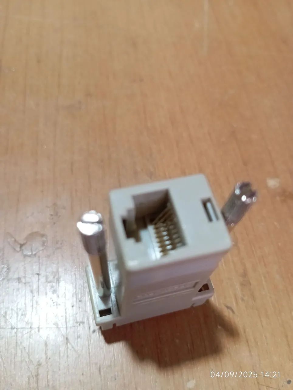 Adaptador porta COM entrada de cabo de rede rj45 - Foto 4