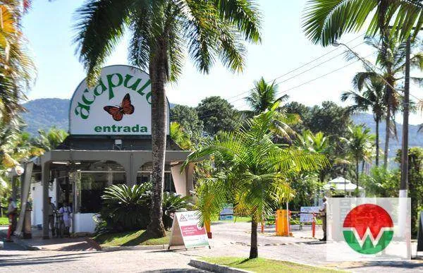 Terreno a venda em condomínio Acapulco, Guarujá