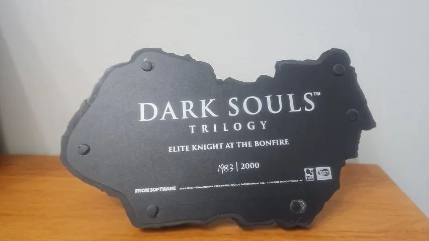 DARK SOULS TRILOGY BOX 中古品 Amazon.co.jp: DARK SOULS TRILOGY BOX 【予約特典】「上級騎士バスト