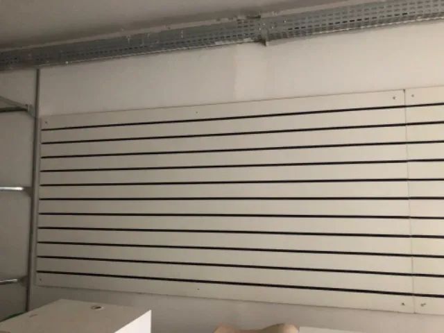 Painel canaletado