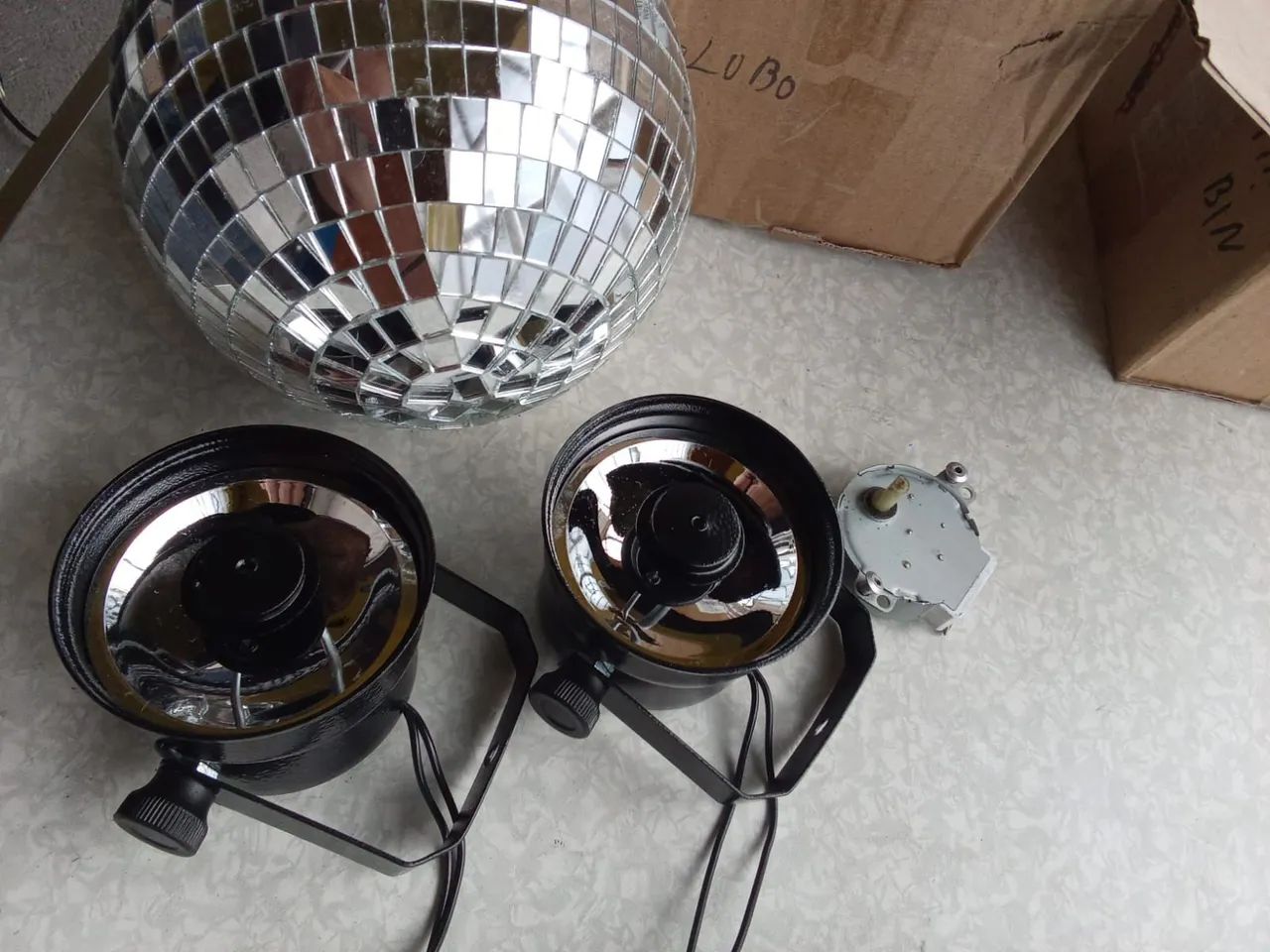Globo espelhado com refletor led e motor - Foto 4