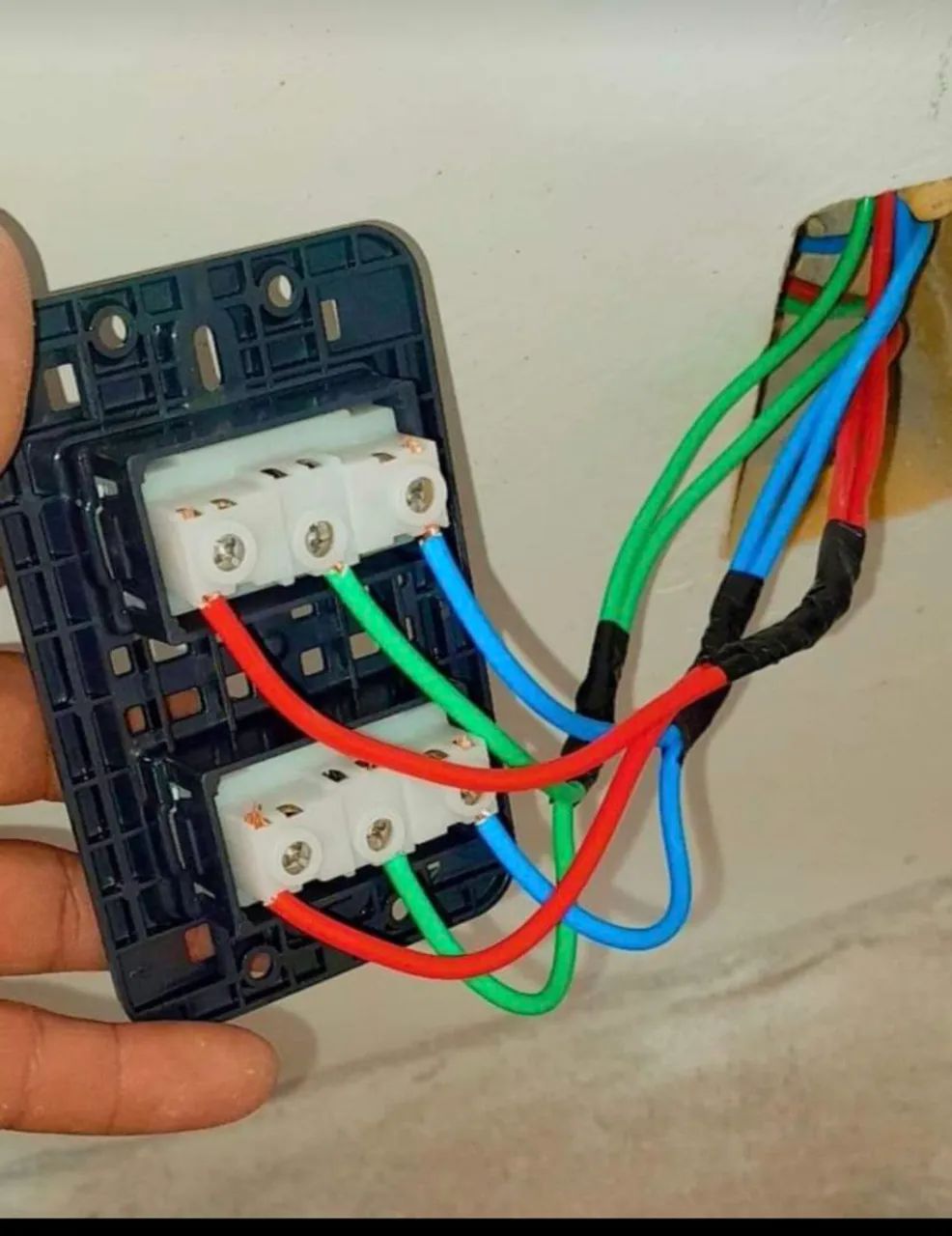 Eletricista predial  - Foto 5