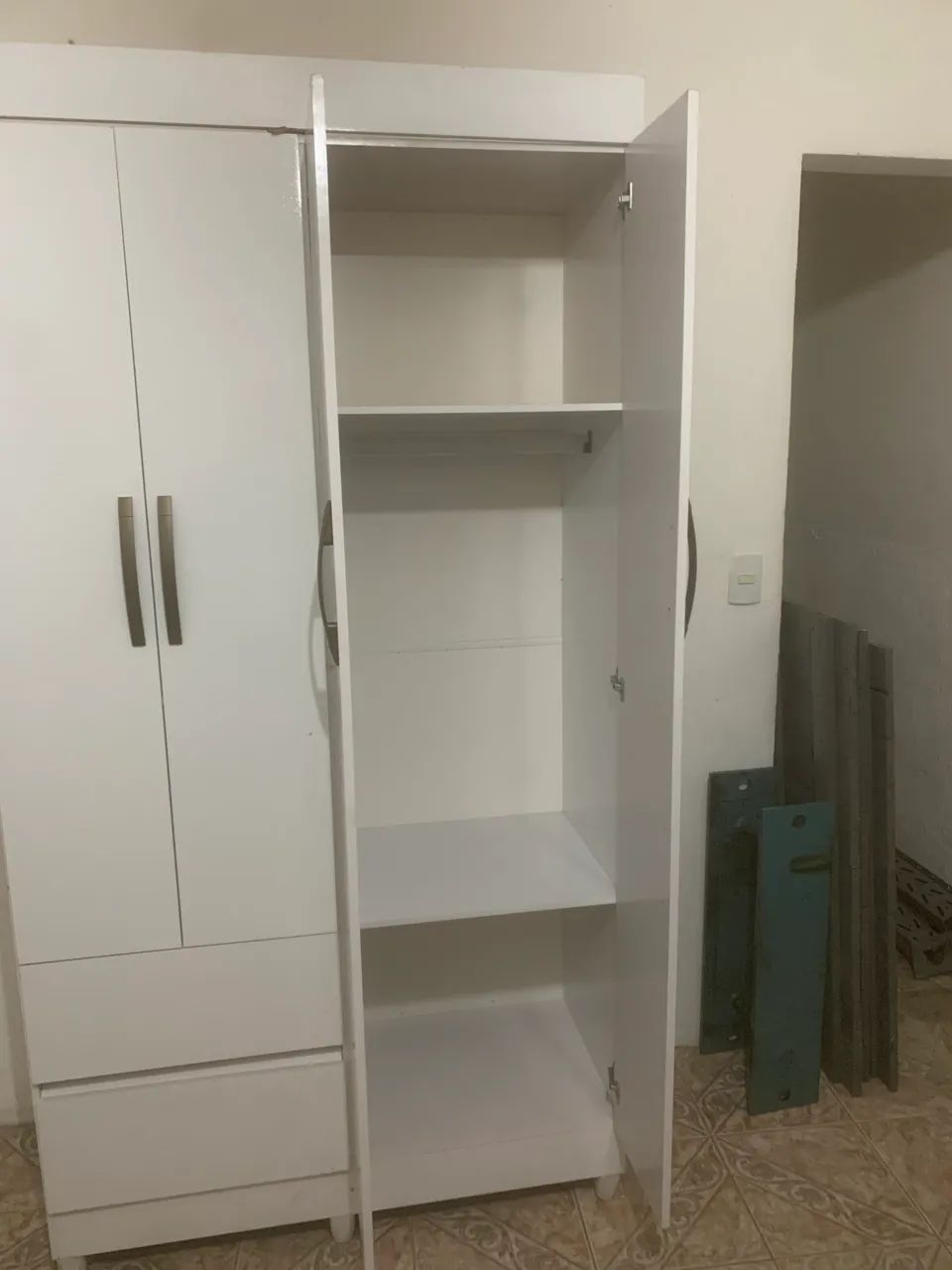 Guarda roupa rack de. Sala e cozinha 