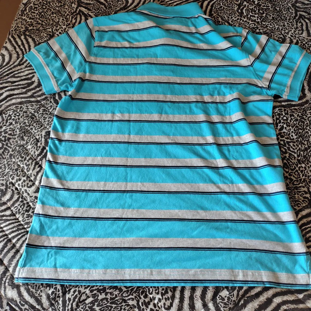 Camisa marca Tommy Hilfiger, nova, original, tamanho médio, importada. - Foto 3