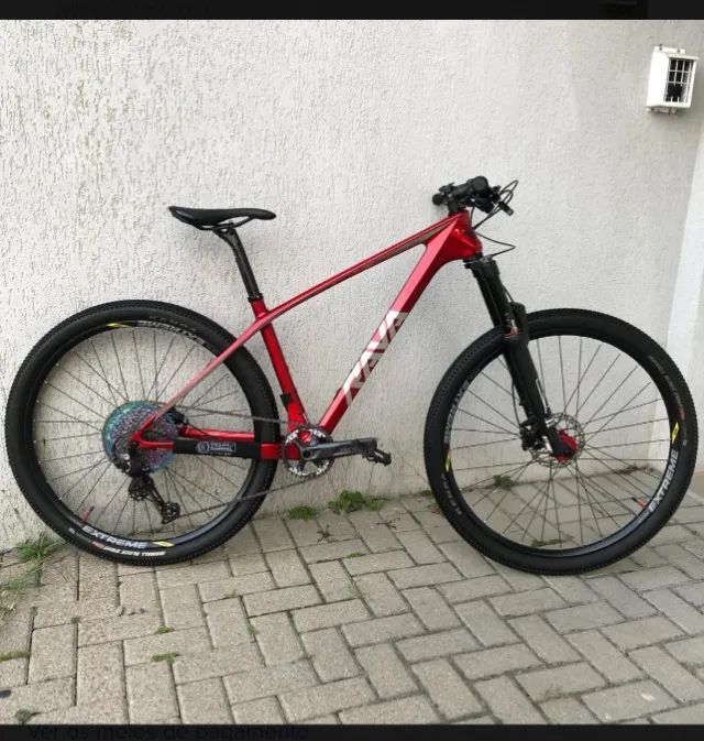 Bicicleta aro 29 quadro carbono