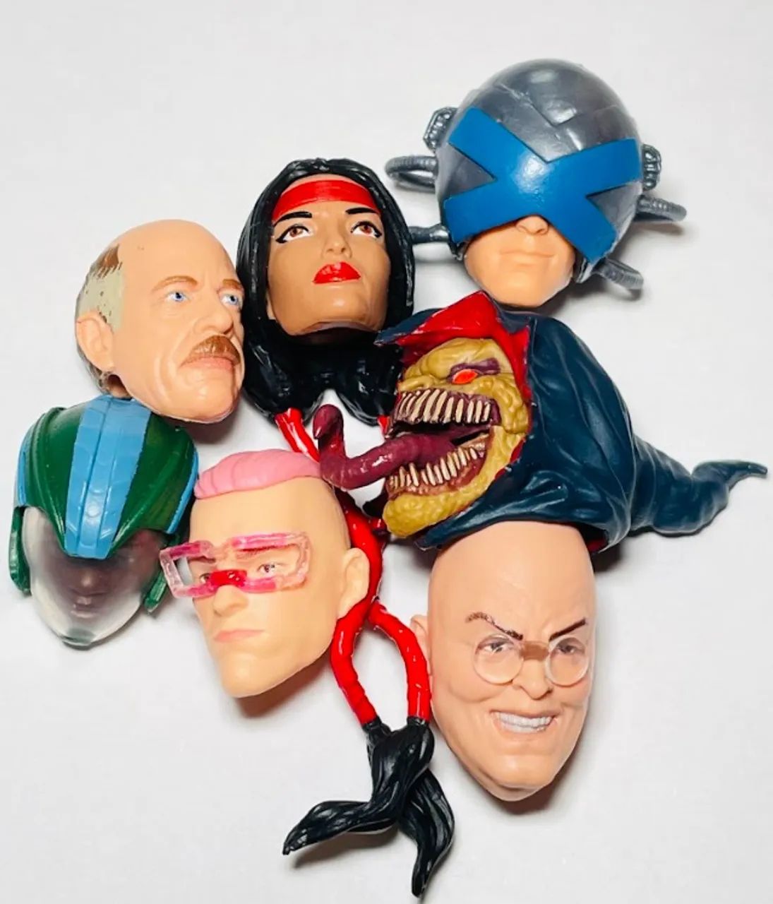Marvel Legends - Lote de Cabeças - peças - Foto 3
