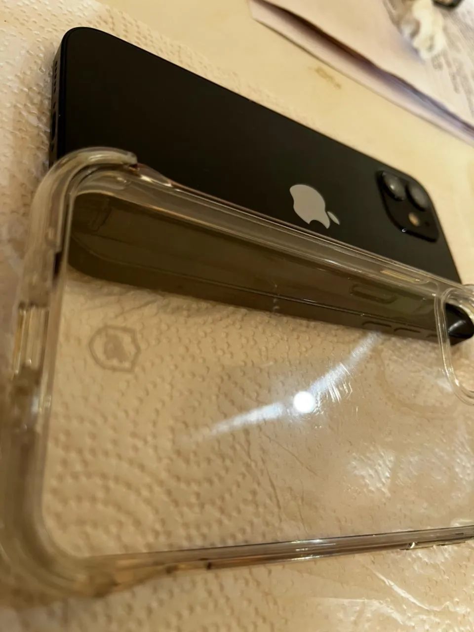 Vendo IPhone 12 em bom estado de uso! - Foto 5