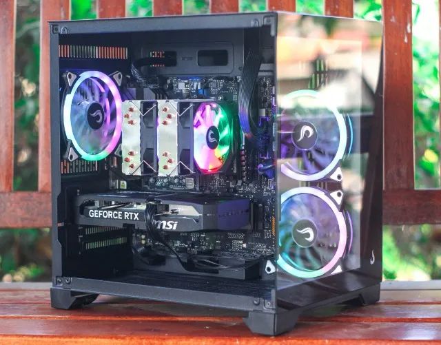 7700X - 32GB - RTX 5060Ti - Foto 5