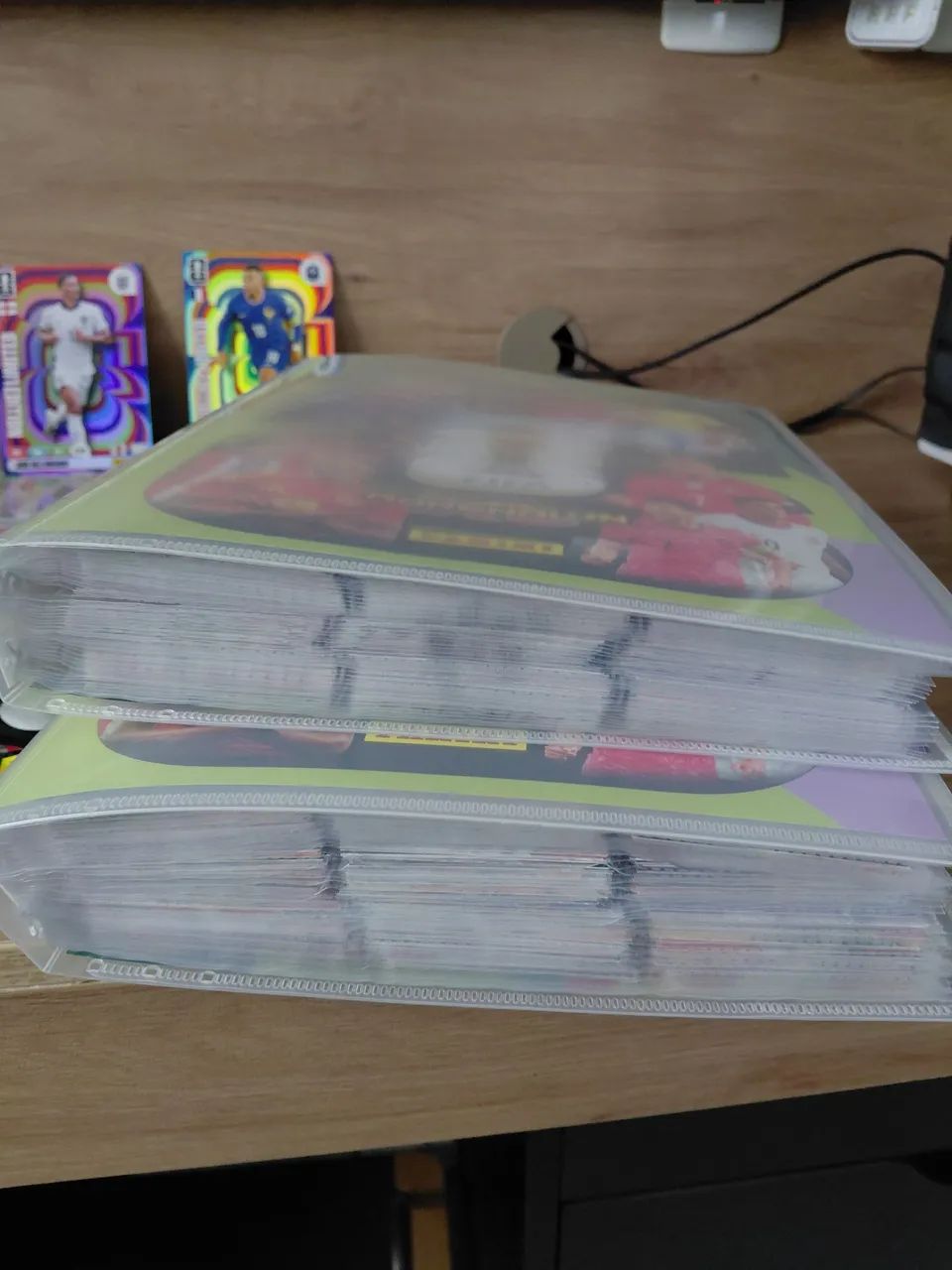 Adrenalyn copa 2026 panini coleção e pasta de repetidos - Foto 2