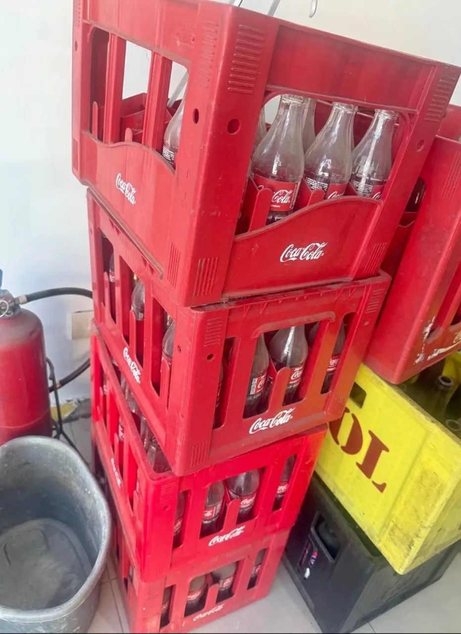 Vasilhame de  cerveja  e coca - Foto 2