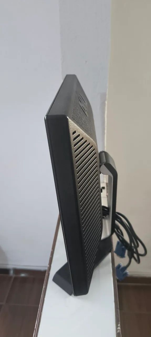 MONITOR DELL 17 POLEGADAS - Foto 2