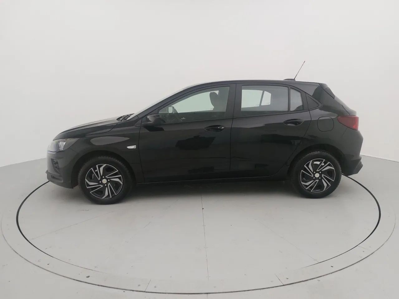 Chevrolet Onix Hatch 1.0 12V Flex Mec. 4P, foto 2 de 18