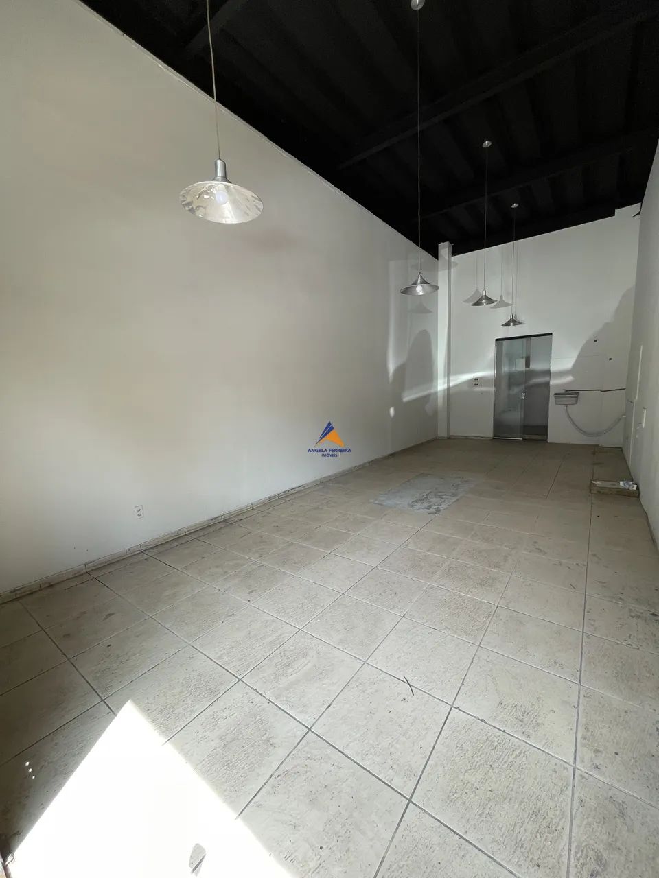 Excelente loja comercial para locação no bairro Serrano.- Serrano Mall - Foto 3