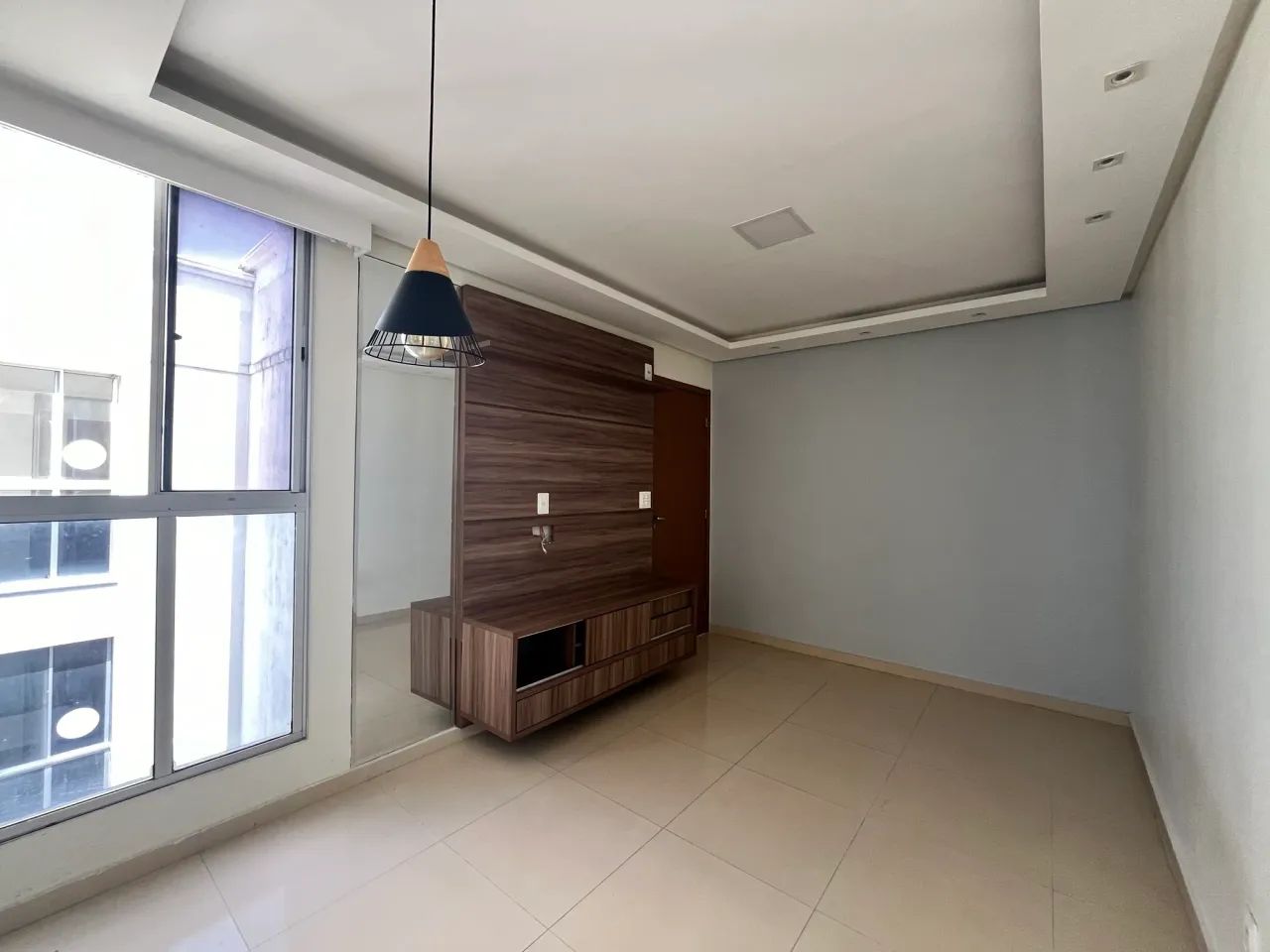 Lindo apartamento de 2 quartos com planejados na cozinha e nos quartos - Foto 3