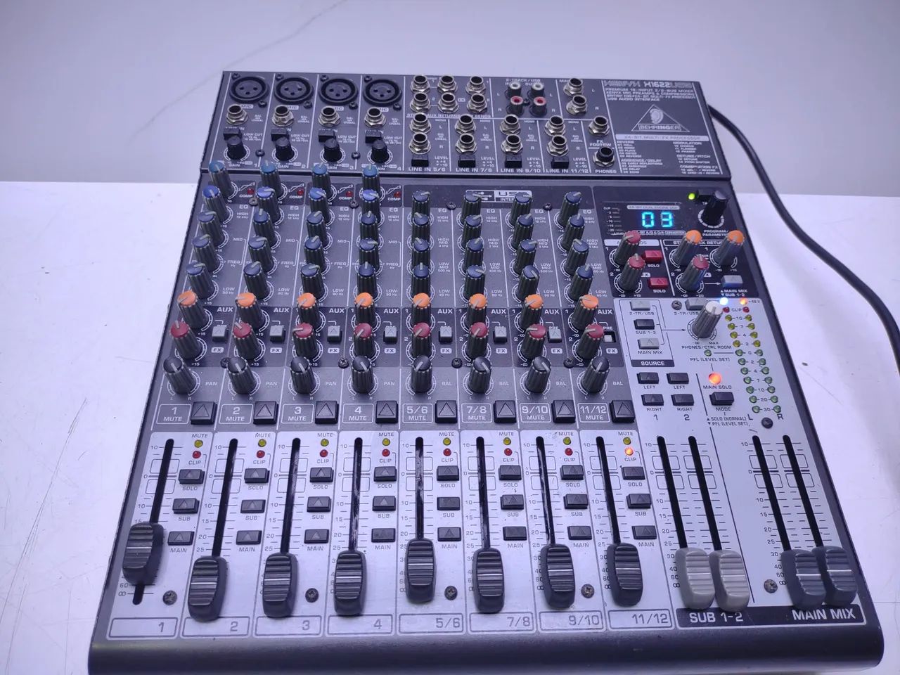 Mix Beringer x1622 USB com efeito  - Foto 4