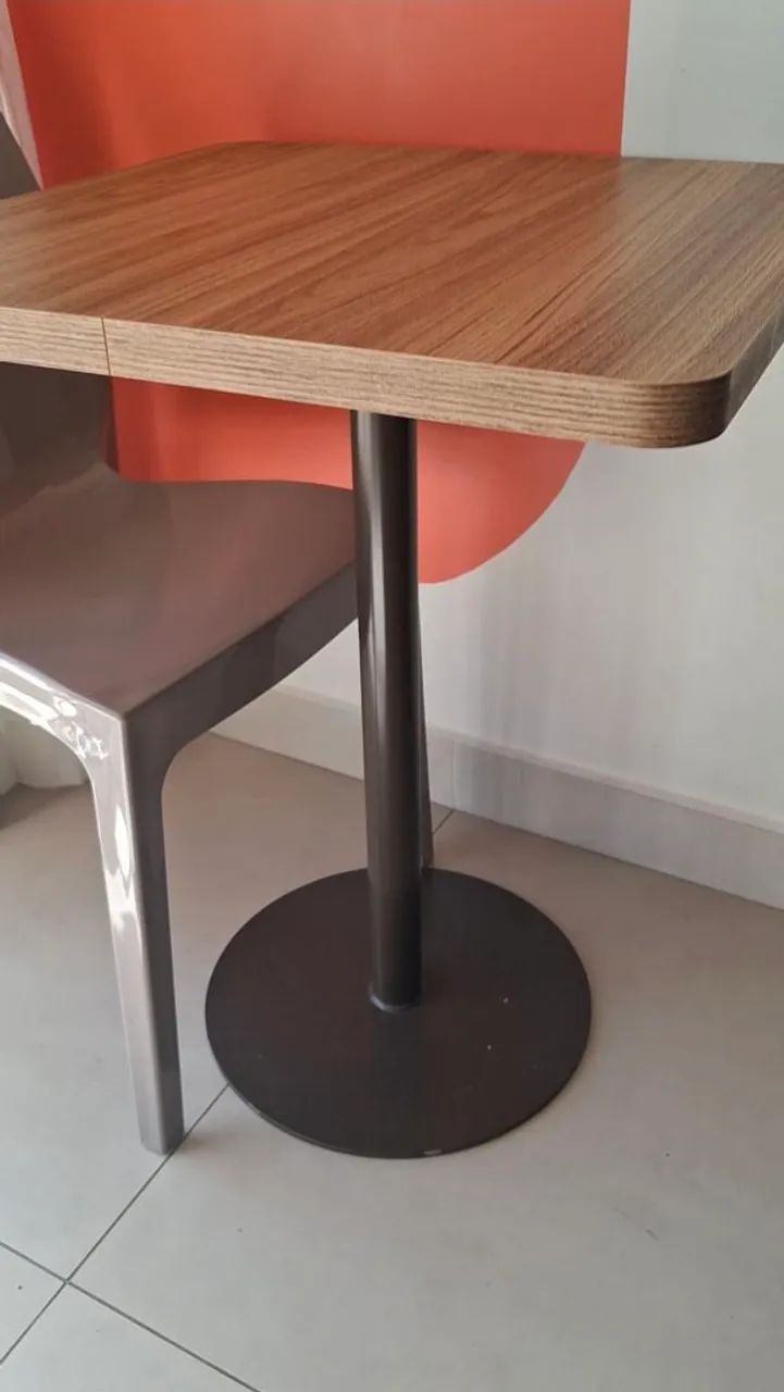Mesa para restaurantes e cafeterias 