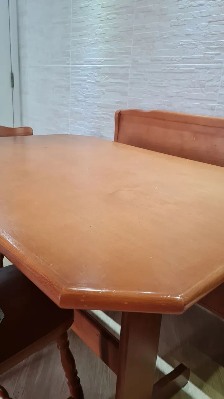 Mesa madeira maciça com cadeiras - Foto 4
