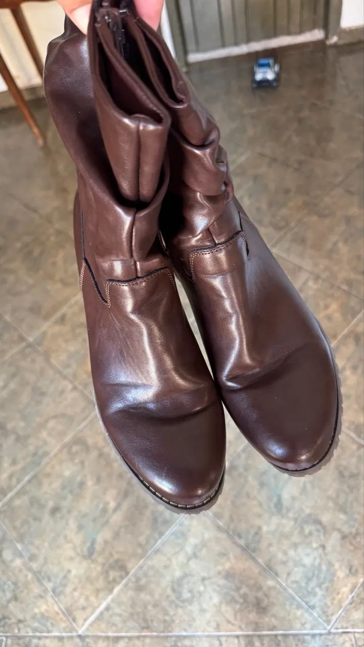 Bota Feminina Marrom