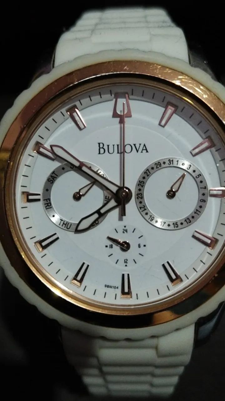 Relógio Bulova Feminino 98N104