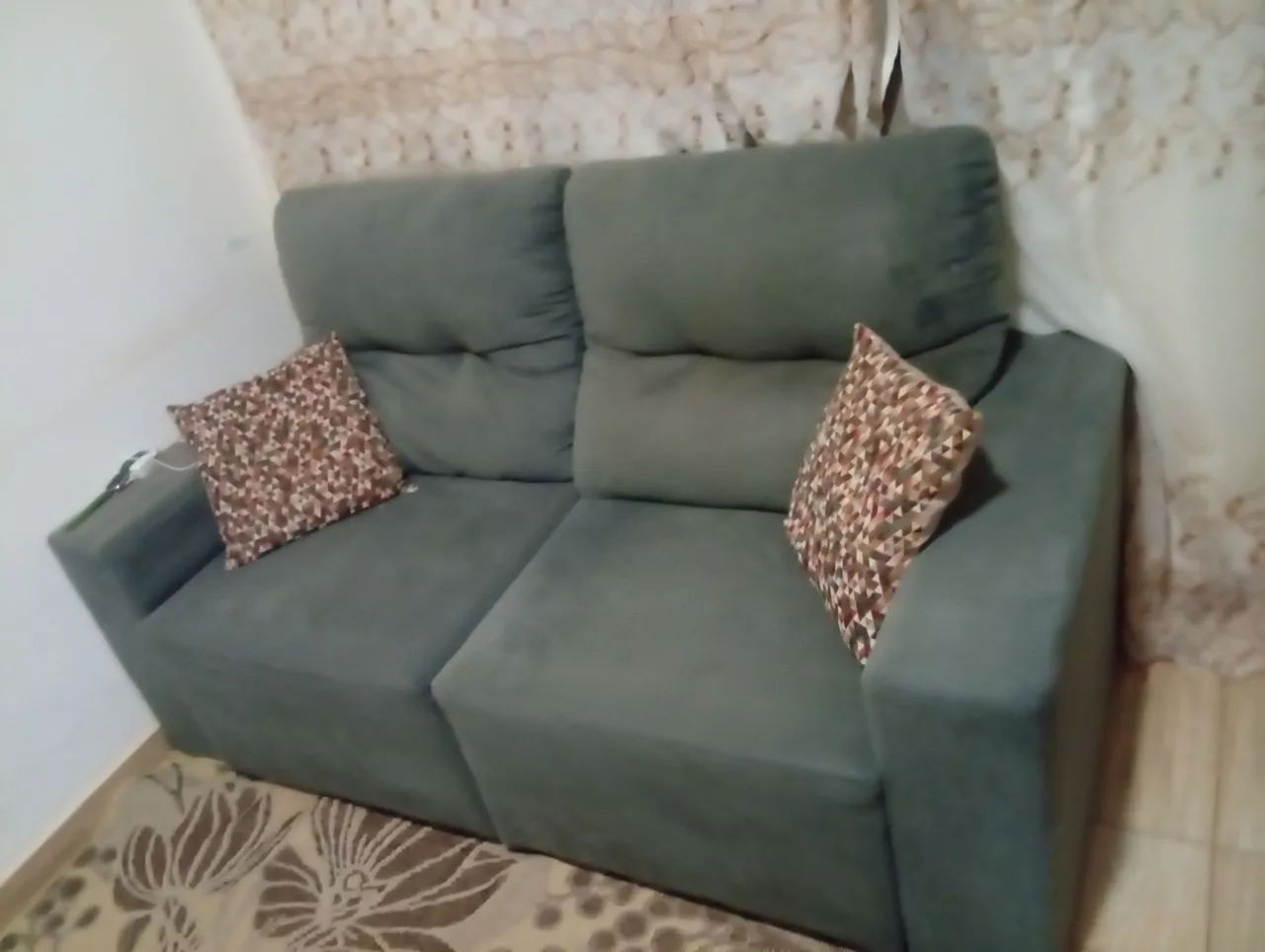 Sofá de 2 lugares 
