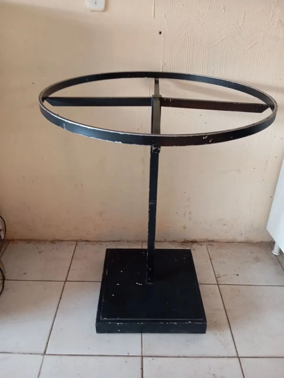 Arara Redonda 82cm de Diâmetro 