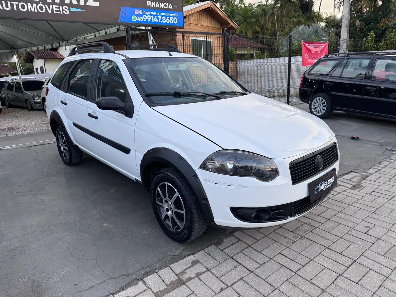 Fiat Palio Weekend Trekking 1.4 Fire Flex 8V 2010 - Foto 3