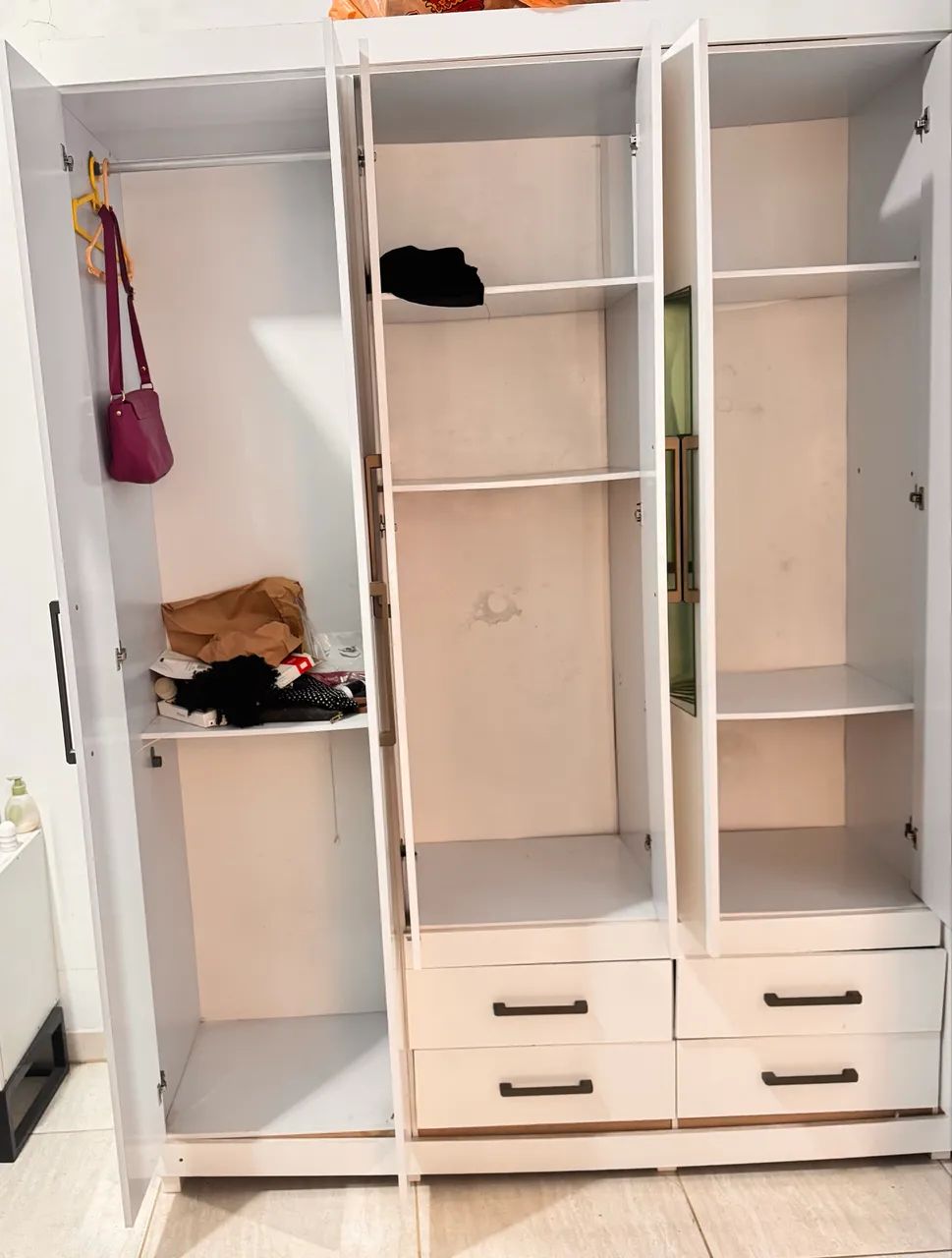 Guarda roupa 8 portas e 4 gavetas  - Foto 4