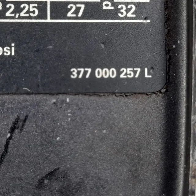 Portinhola Tanque Combustível Volkswagen Gol 1997 a 2001 377000257
