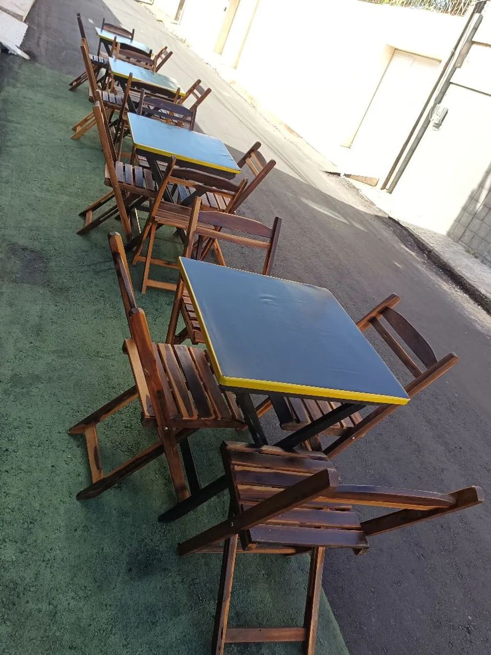 Mesa e cadeiras  - Foto 2