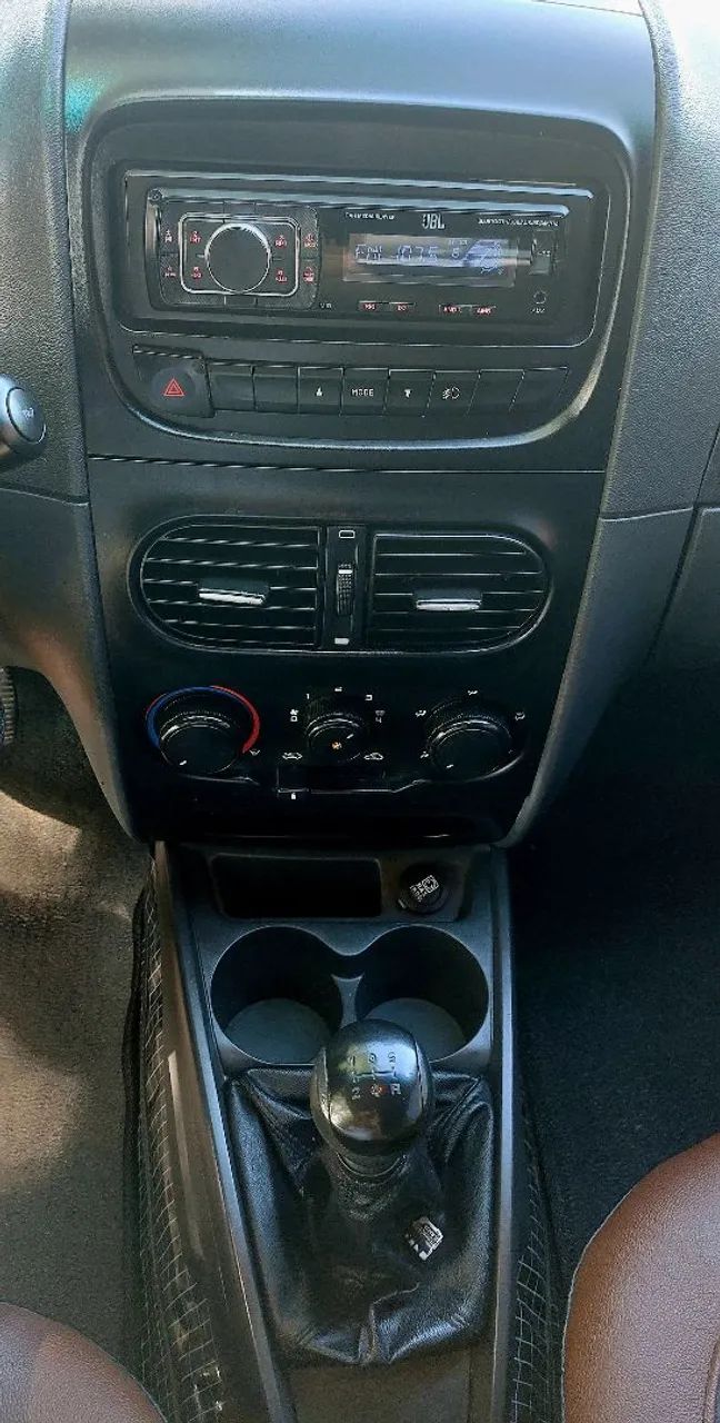 Fiat Strada Working 1.4 MPI Fire Flex 8V CD 2015 - Foto 5