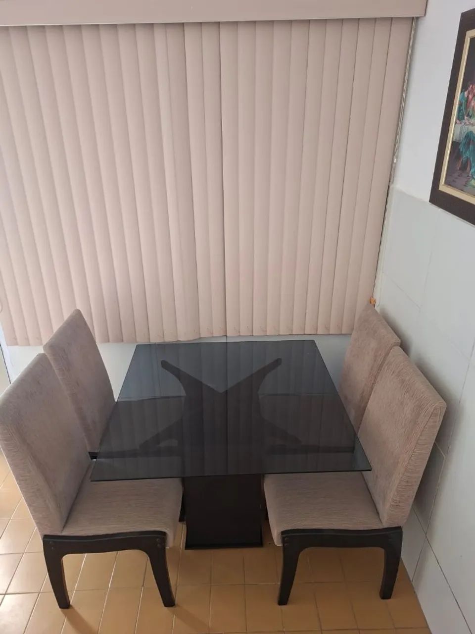 Conjunto Sala de Jantar Mesa Tampo de Vidro 4 Cadeiras
