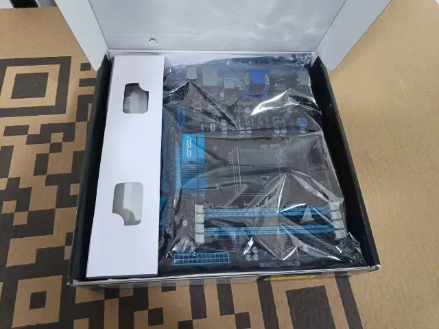 Placa Mãe AM3+ Asus M5A78L-M PLUS/USB3 (NOVA) - Foto 3