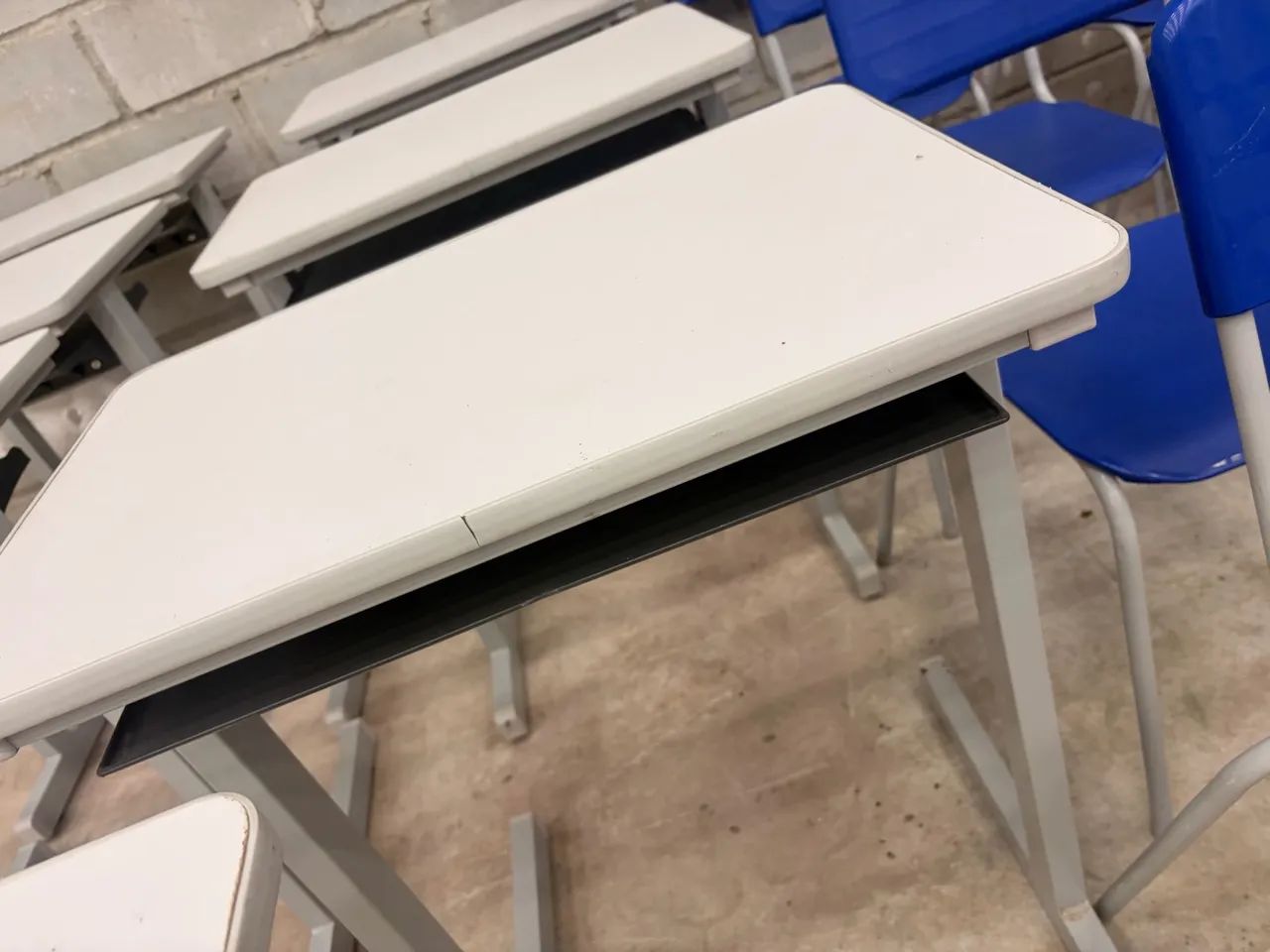 9 mesas e 9 cadeiras escolar  - Foto 3