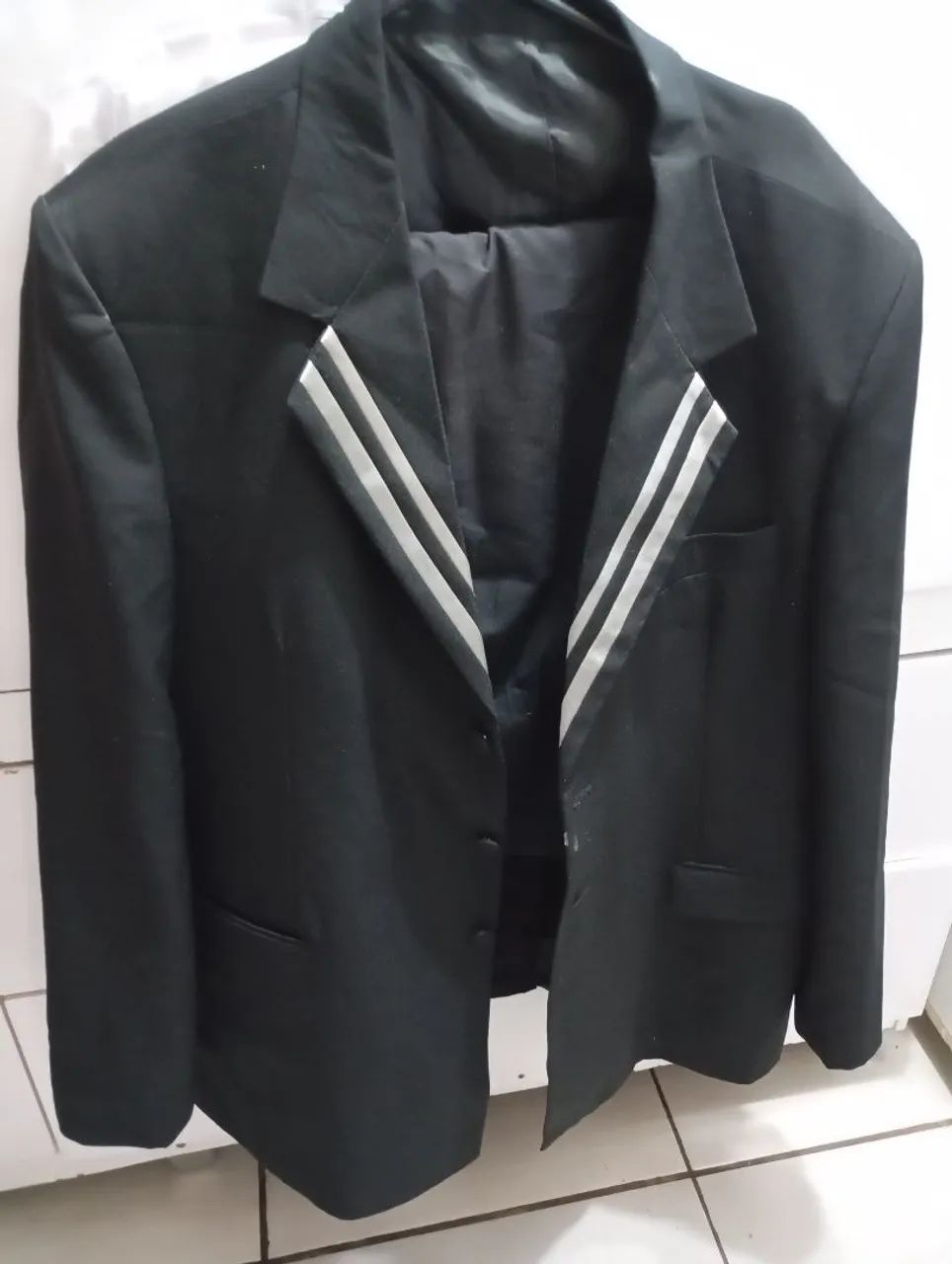 Vendo 10  Bleizer preto, G,m ,gg Eg,n 50,54 60,62 e calça 42 ,45 Cada,ou tudo ,300 - Foto 3