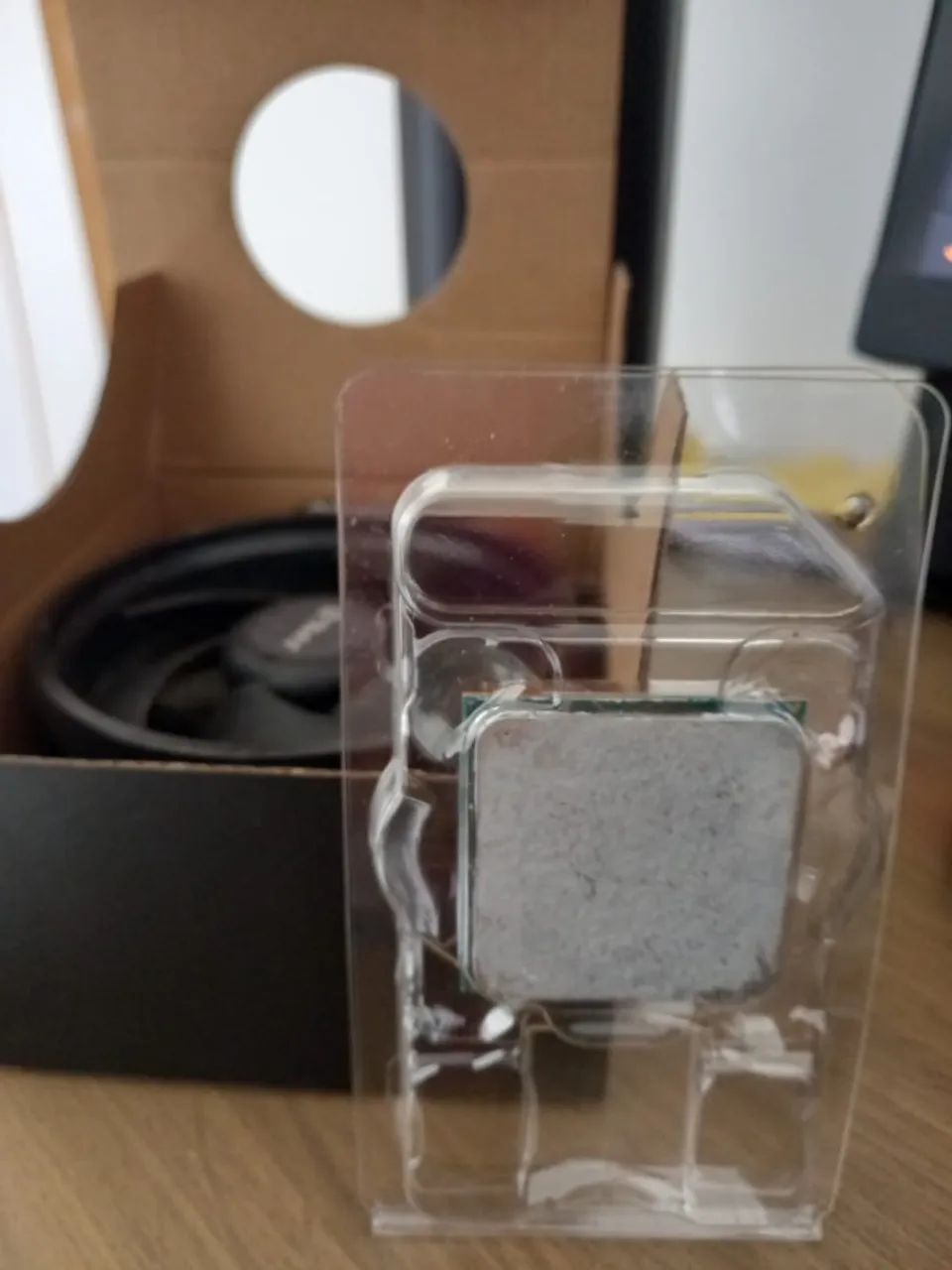 Processador Ryzen 3 2200g  - Foto 3