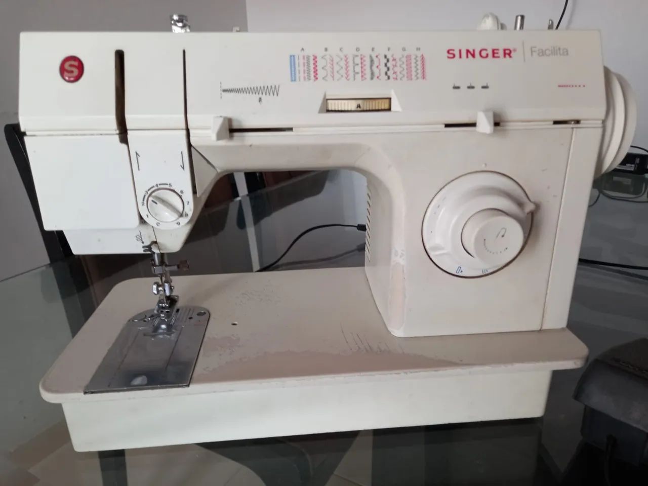 Máquina de costura  - Foto 4