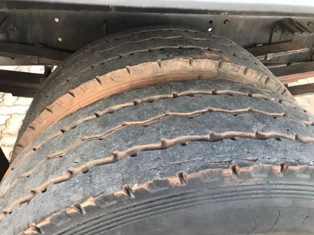 VW CONSTELLATION 15.180 2011/2012 COM CARROCERIA. - Foto 13