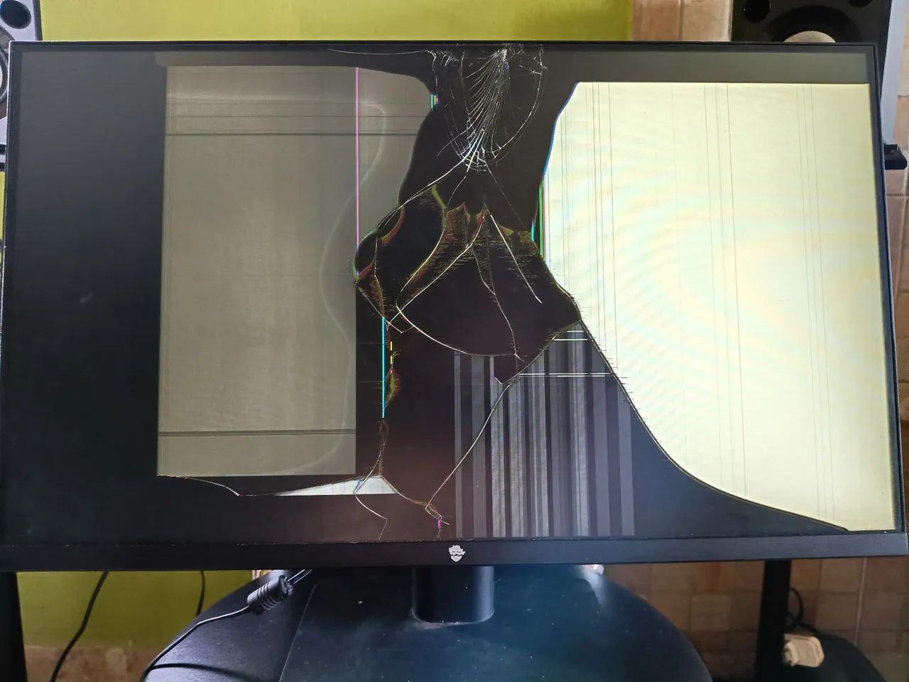 Monitor Gamer (MGN-005-23) - Retirada de peças  - Foto 2