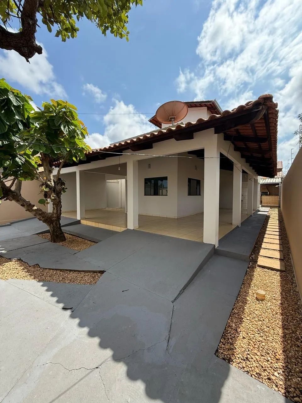 Casa c/ 3 quartos sendo 1 suíte no Plano Diretor Sul - Foto 2