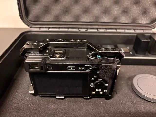 Câmera Mirrorless Sony A6500 + 4 baterias - Foto 2