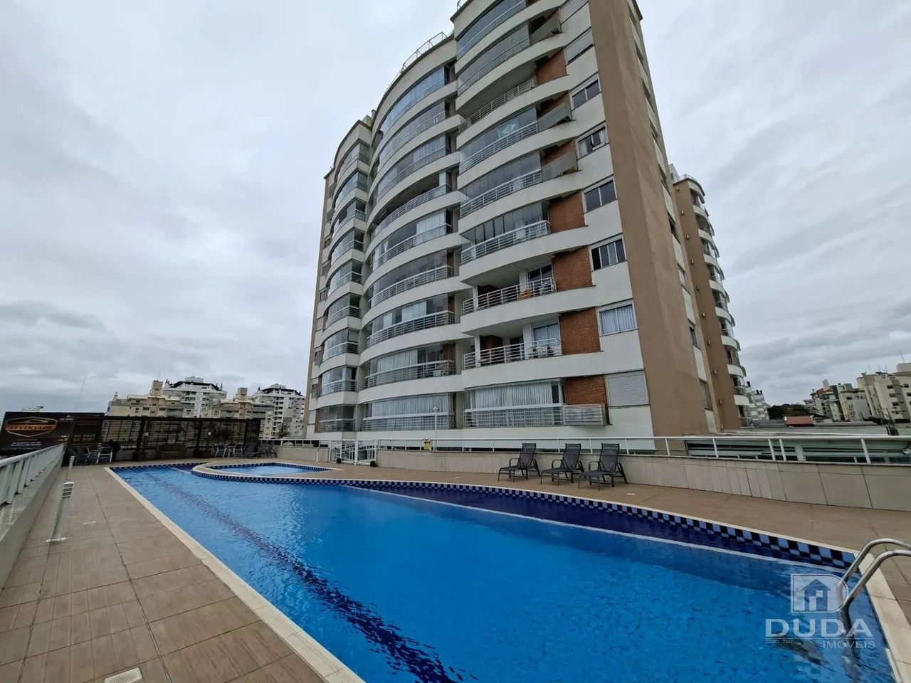 Apto 2 quartos com suíte e vista mar, no Abraão - Foto 2